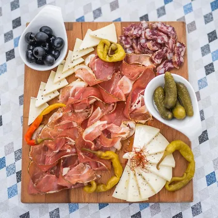 Ponte Porton Dining & לינה וארוחת בוקר Grožnjan