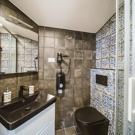 Ponte Porton Dining & Grožnjan