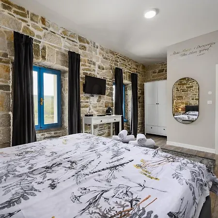 Ponte Porton Dining & 4*