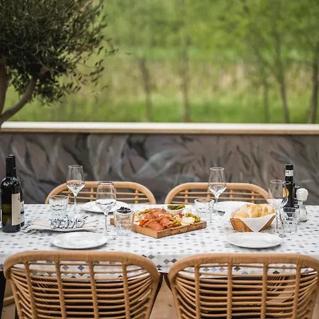 Ponte Porton Dining & Couette-café Grožnjan