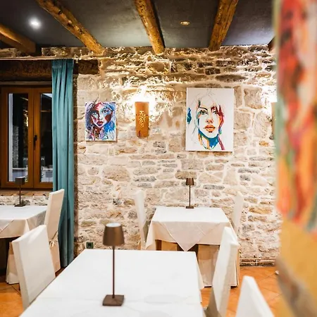 Ponte Porton Dining & * Groznjan
